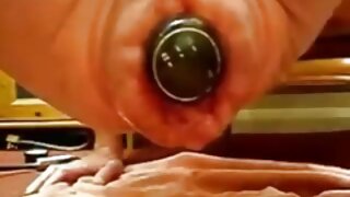 Süper amatör dar anal sikis bir horoz mastürbasyon